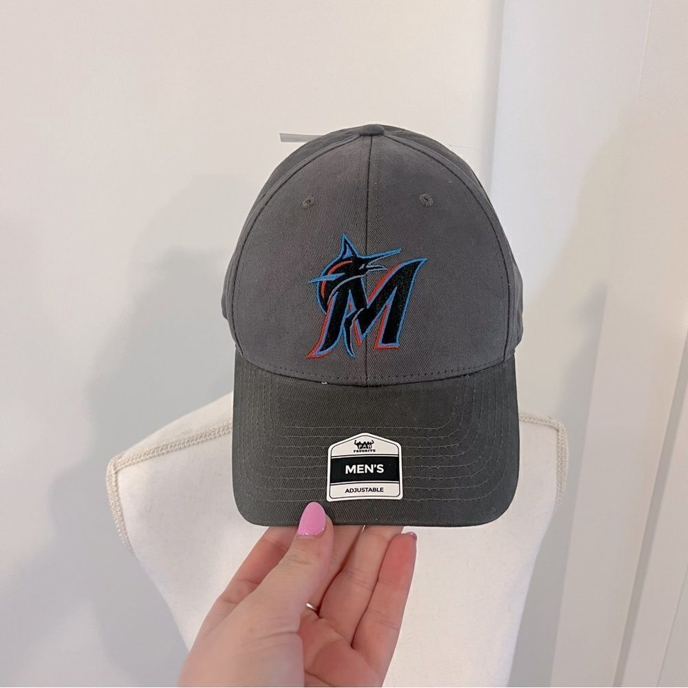 MLB Genuine Merchandise Fan Favorite Florida Miami Marlins baseball hat NEW